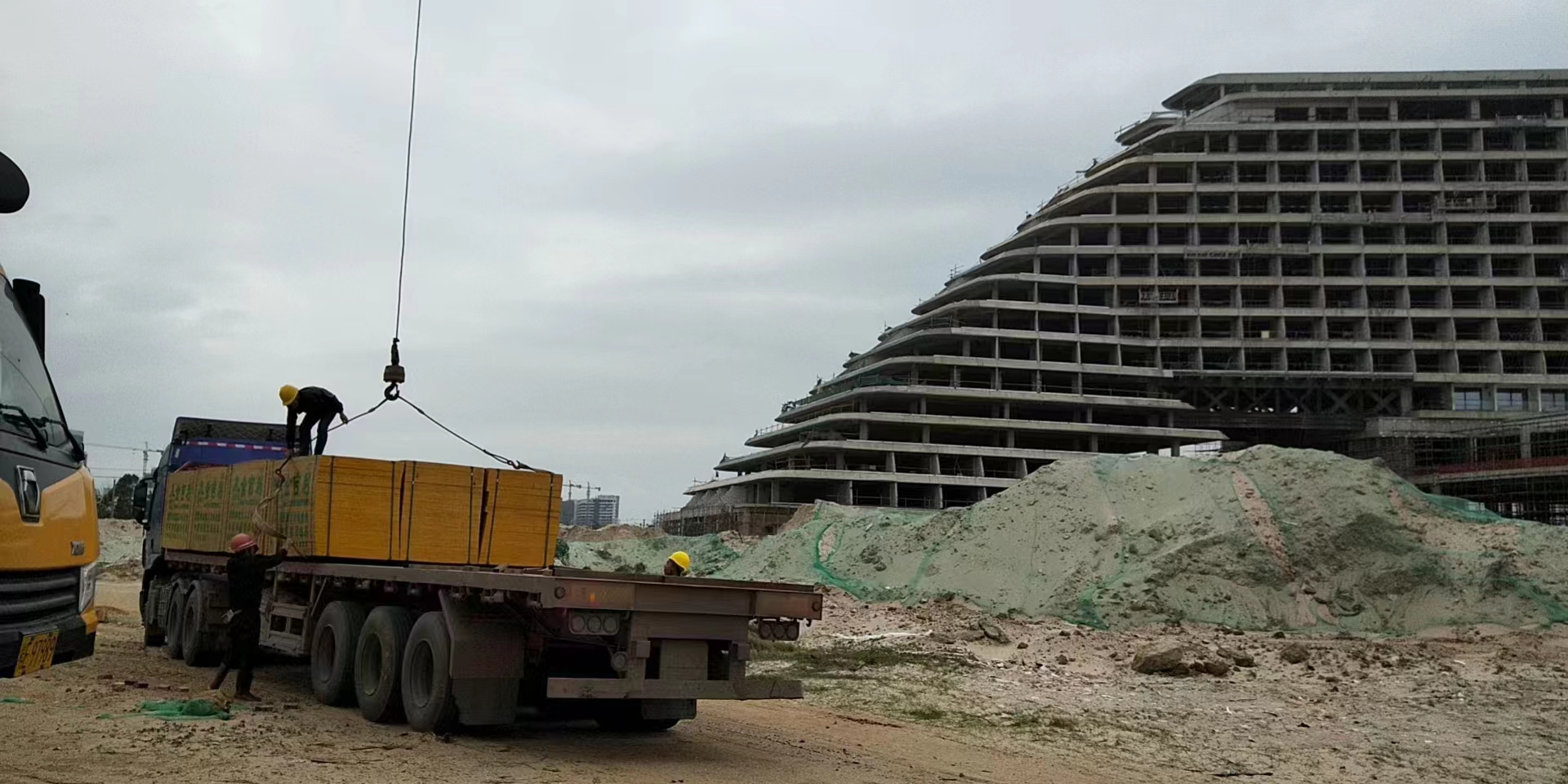 建筑模板